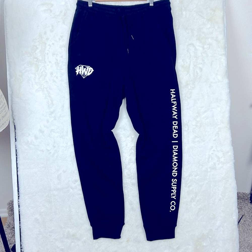 HWD Halfway Dead collab Diamond sweatpants size L NWOT Black White logo  print